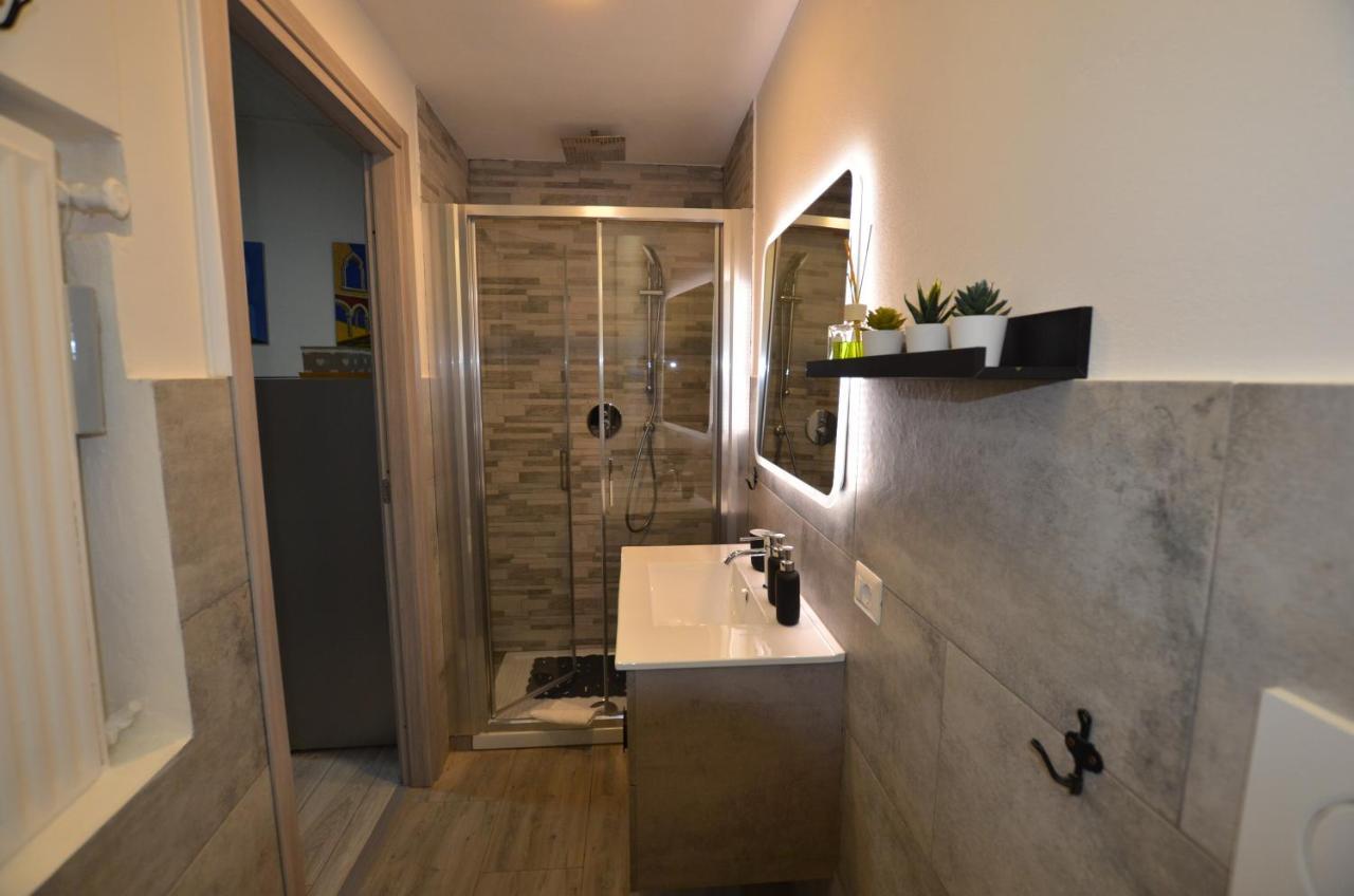 Art Design Apartment - City Center 米兰 外观 照片
